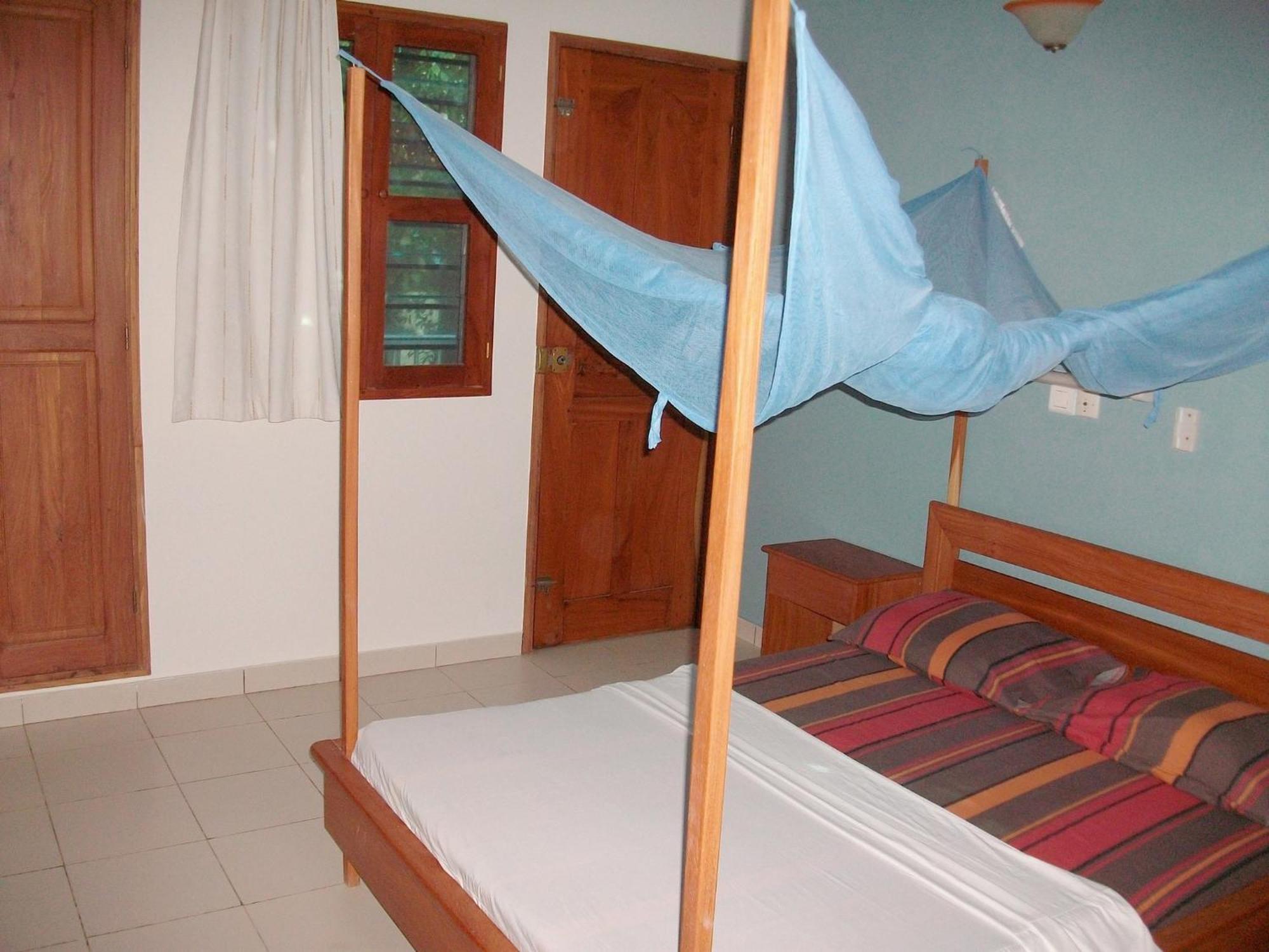Dodoo Lodge Kotonu Zewnętrze zdjęcie