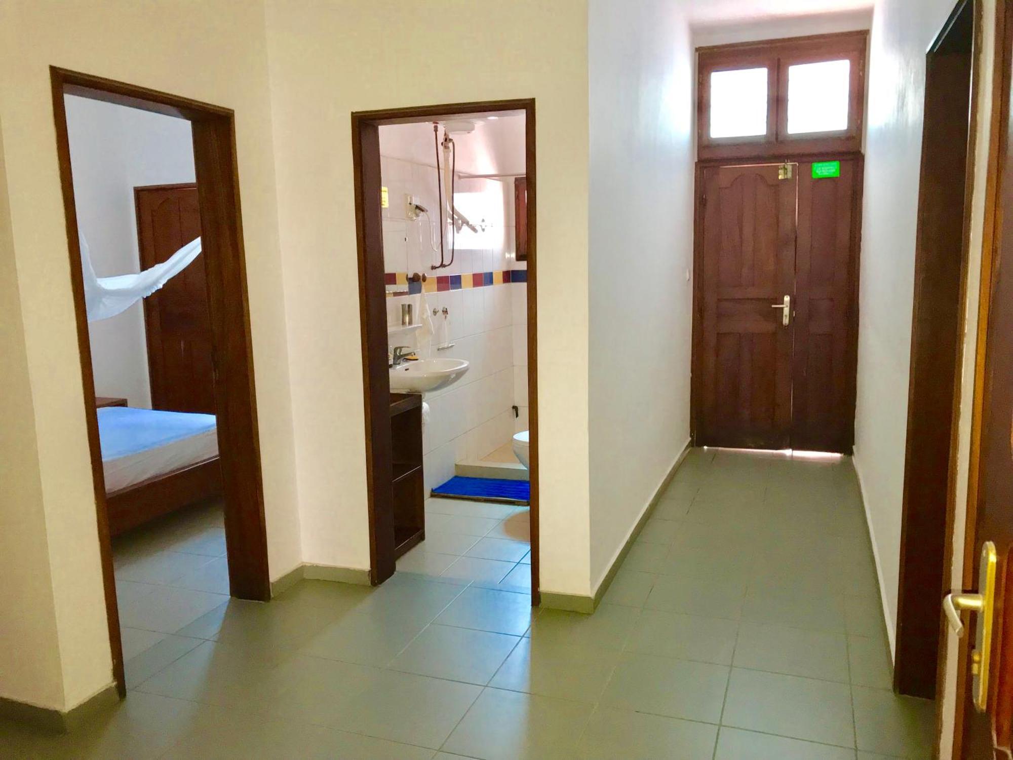 Dodoo Lodge Kotonu Pokój zdjęcie