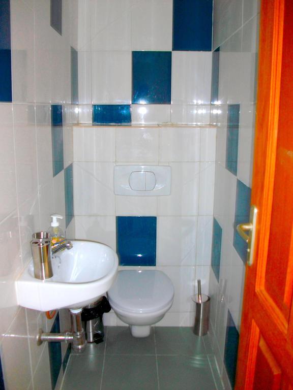 Dodoo Lodge Kotonu Zewnętrze zdjęcie