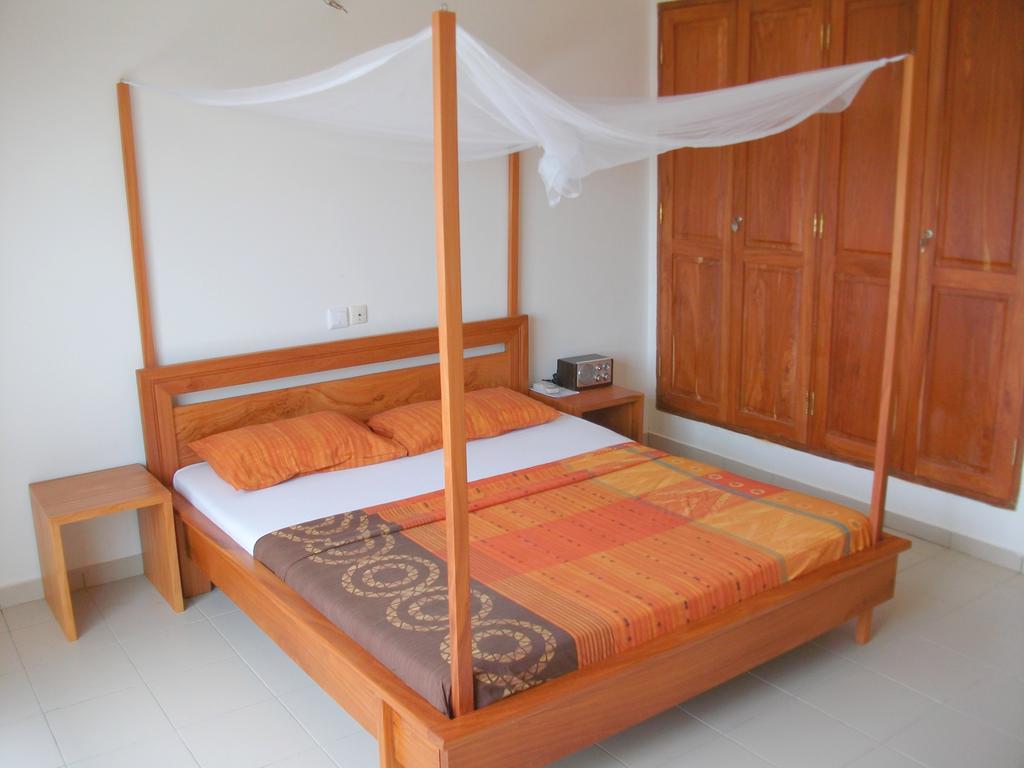 Dodoo Lodge Kotonu Zewnętrze zdjęcie