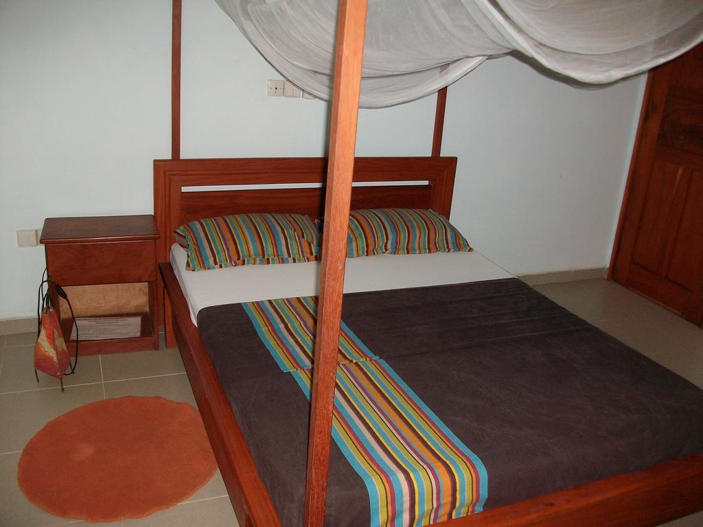 Dodoo Lodge Kotonu Zewnętrze zdjęcie